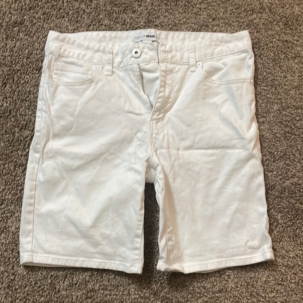 Men’s Fashion Nova White Cargo Shorts‼️